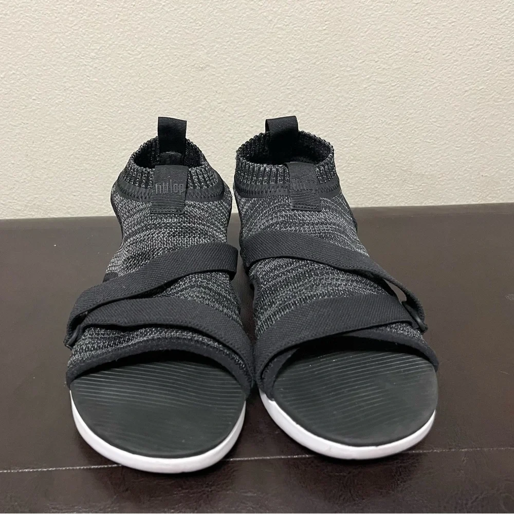 FitFlop Ankle Strap Stretchy Sandals sz 9